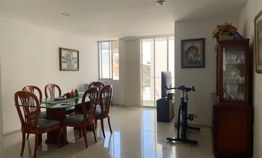 LINDO Y COMODO APARTAMENTO. EXCELENTE UBICACION