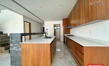 VENTA | CASA ALBERCA HABITACION PB FRACCIONAMIENTO LOMAS DEL DORADO BOCA DEL RIO