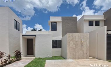 Casa de 3 recámaras en venta, en Privada Residencial con amenidades en Conkal, Yucatán - Entrega noviembre 2024