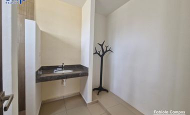 Casa de 3 recámaras en venta, en Privada Residencial con amenidades en Conkal, Yucatán - Entrega noviembre 2024