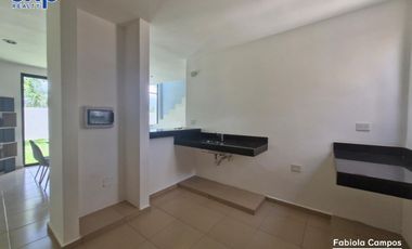 Casa de 2 pisos y 2 recámaras en privada residencial en Caucel - Preventa