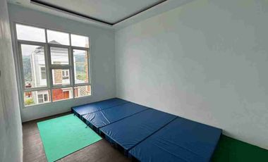 Jual Villa Pacet Mojokerto, 2 Lantai Exclusive Dekat Pemandian Air Panas Padusan