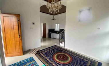 Jual Villa Pacet Mojokerto, 2 Lantai Exclusive Dekat Pemandian Air Panas Padusan