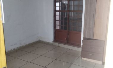 RENTA DE CASA DE 6 RECAMARAS ZONA SUR