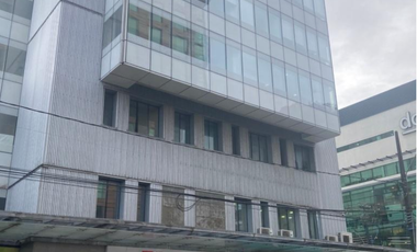 Depto con 5 oficinas en su interior , edificio   CCHC