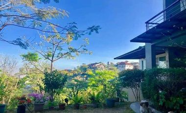 5BR House and Lot for Sale in Woodland Hills Subdivision, Silangan San Mateo Rizal