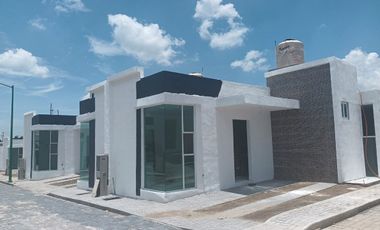Casa de 2 Recamaras, Fracc. Privado, Excelente Precio.