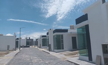Casa de 2 Recamaras, Fracc. Privado, Excelente Precio.
