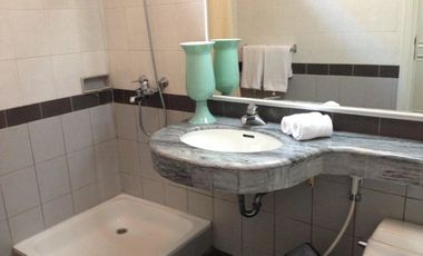 Kost-Kostan & Apartment, tanah model L, 50 m ke Jln Hos Cokroaminoto
