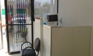 CONSULTORIO EN  RENTA COL. ARBOLEDAS, ENFRENTE DEL HOSPITAL ARBOLEDAS