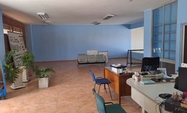 SE ARRIENDA LOCAL COMERCIAL CARRERA 18 # 52-06