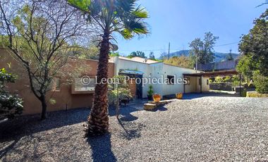 Leon Propiedades vende hermosa casa en Fundo Monterrey, Curacaví.