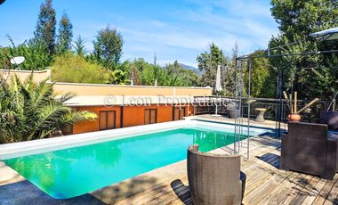 Leon Propiedades vende hermosa casa en Fundo Monterrey, Curacaví.