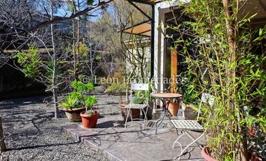 Leon Propiedades vende hermosa casa en Fundo Monterrey, Curacaví.