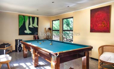 Leon Propiedades vende hermosa casa en Fundo Monterrey, Curacaví.