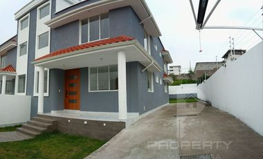 CASA EN VENTA 4 dormitorios con baño propio cada uno, dormitorio en planta baja. Por estrenar con acabados de lujo. Independiente 4 dormitorios con ba
