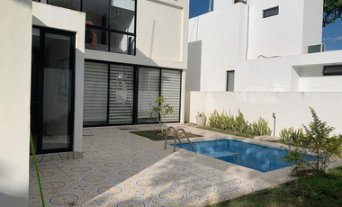 Casa en renta amueblada en Conkal, Privada Residencial Guayacan, Yucatan.