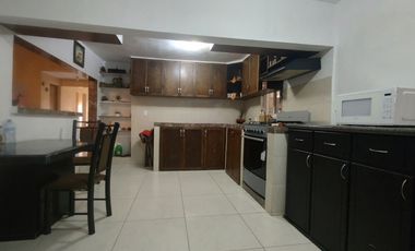 Casa en Venta en Salinas Victoria con alberca techada
