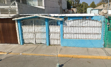 -Casa en Remate Bancario-Villa de las Flores, San Francisco Coacalco, Méx.