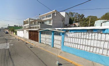 -Casa en Remate Bancario-Villa de las Flores, San Francisco Coacalco, Méx.