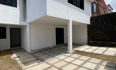 Las Alamedas, Atizapán casa con ampliaciones