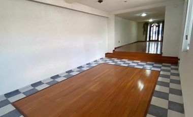 Las Alamedas, Atizapán casa con ampliaciones