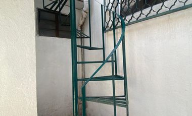 Las Alamedas, Atizapán casa con ampliaciones