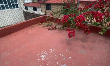 Las Alamedas, Atizapán casa con ampliaciones