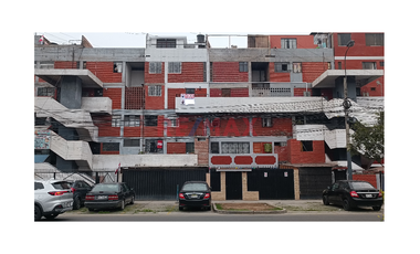 Triplex En 4° Nivel, Un Área De 120.50 M2 Construidos, Con Frente A La Av. Luis Brayle Cuadra 14