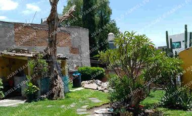 VENTA DE CASA EN EL BARRIO DE XANENETLA SOBRE  CALZADA ZARAGOZA . A UNA CALLE DEL PALACIO LEGISLATIVO.