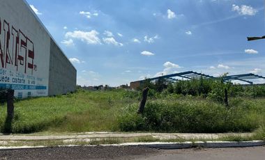 Terreno en Renta, Av. Valle de Santiago