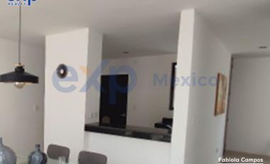 Casa de 2 pisos y 3 recámaras en privada residencial en Conkal Yucatán - Entrega inmediata