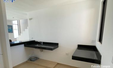 Casa de 2 pisos y 3 recámaras en privada residencial en Conkal Yucatán - Entrega inmediata