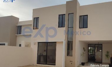 Casa de 2 pisos y 3 recámaras en privada residencial en Conkal Yucatán - Entrega inmediata