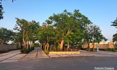 Casa de 2 pisos y 3 recámaras en privada residencial en Conkal Yucatán - Entrega inmediata