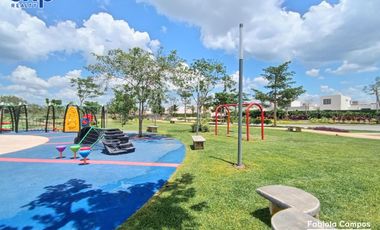 Casa de 2 pisos y 3 recámaras en privada residencial en Conkal Yucatán - Entrega inmediata