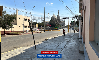 Amplio Local De 03 Frentes En Alquiler - Frente Al Templo De Luren (Ica)