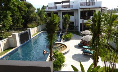 3 Bed 2Bath Townhouse for sale! Beautiful surrounding, Big pool, Full furnished price only 3,950,000 baht. Ready to move in! Price Negotiable!