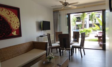 3 Bed 2Bath Townhouse for sale! Beautiful surrounding, Big pool, Full furnished price only 3,950,000 baht. Ready to move in! Price Negotiable!