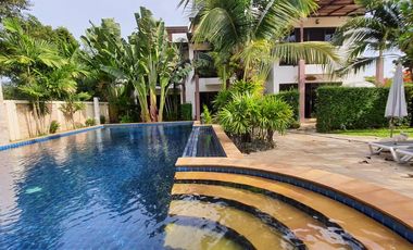 3 Bed 2Bath Townhouse for sale! Beautiful surrounding, Big pool, Full furnished price only 3,950,000 baht. Ready to move in! Price Negotiable!
