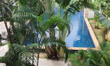 3 Bed 2Bath Townhouse for sale! Beautiful surrounding, Big pool, Full furnished price only 3,950,000 baht. Ready to move in! Price Negotiable!