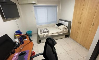 En alquiler casa de 4 dormitorios en urb.La Romareda. (TH)