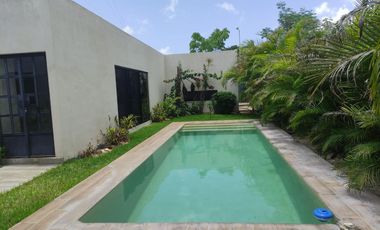 CASA EN VENTA DE UNA PLANTA EN MÉRIDA. KOMCHEN