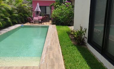 CASA EN VENTA DE UNA PLANTA EN MÉRIDA. KOMCHEN