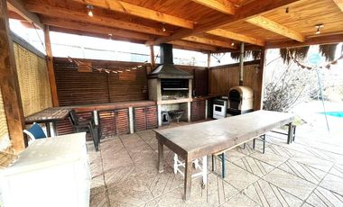 VENDEN GRAN OPORTUNIDAD INVERSIONISTAS, CASA PATRONAL STA FILOMENA NORTE.