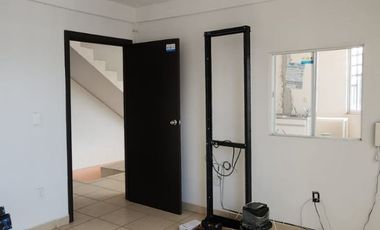VENDO AMPLIA OFICINA Y LOCAL EN ESQUINA $2,500,000.00 CON PANELES SOLARES Y CALENTADOR SOLAR LLAMA !
