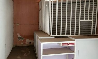 VENDO AMPLIA OFICINA Y LOCAL EN ESQUINA $2,500,000.00 CON PANELES SOLARES Y CALENTADOR SOLAR LLAMA !