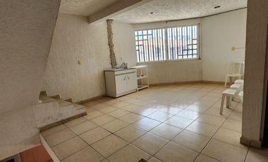 VENDO AMPLIA OFICINA Y LOCAL EN ESQUINA $2,500,000.00 CON PANELES SOLARES Y CALENTADOR SOLAR LLAMA !