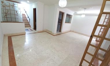 Casa En Venta En El Poblado Cerca Al Tesoro Medellín