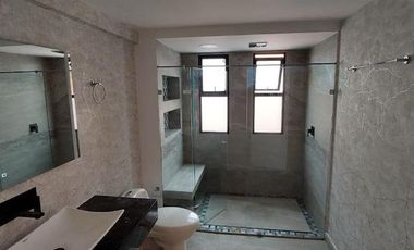 Casa En Venta En El Poblado Cerca Al Tesoro Medellín